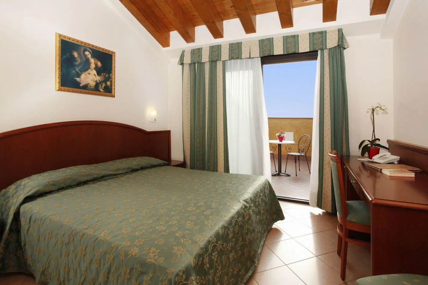 Garda Family House ROOM_EXAMPLE