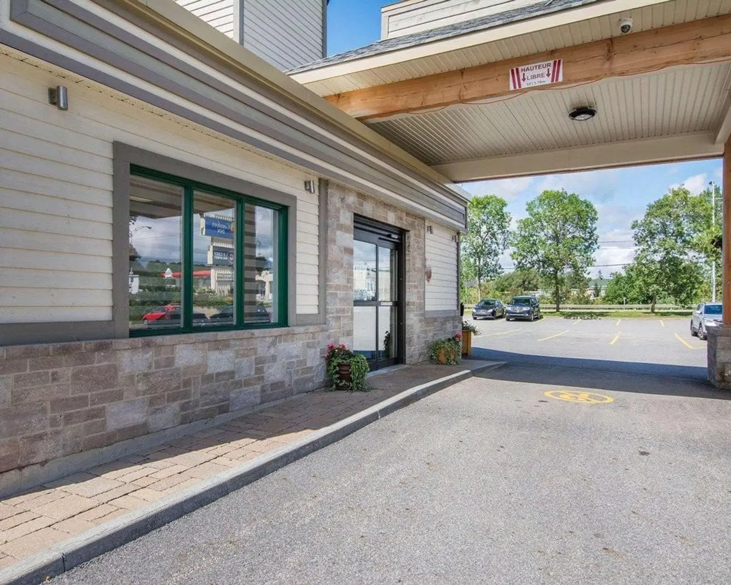 Comfort Inn Mont Laurier EXTERIOR