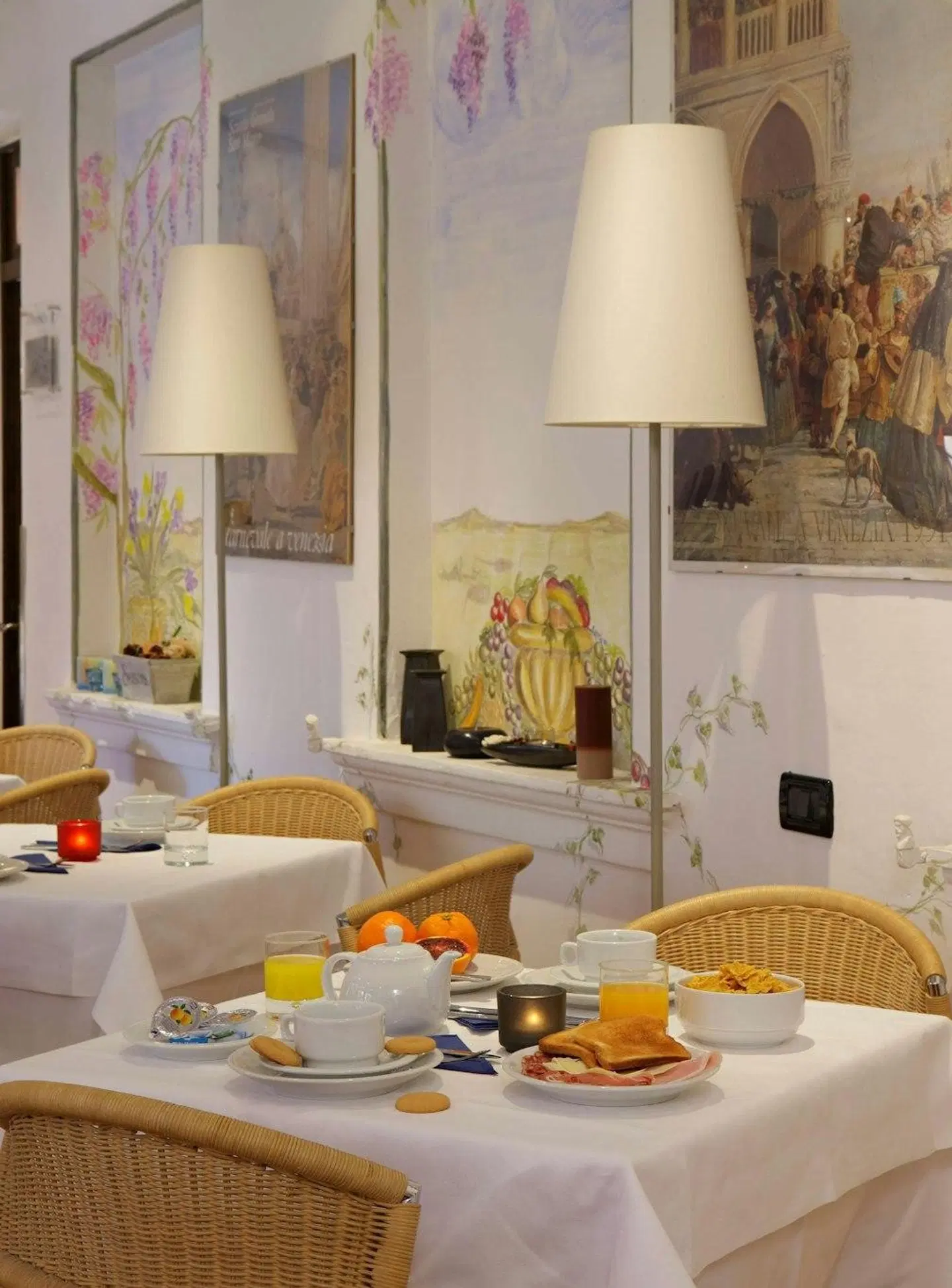 Roberta Restaurant