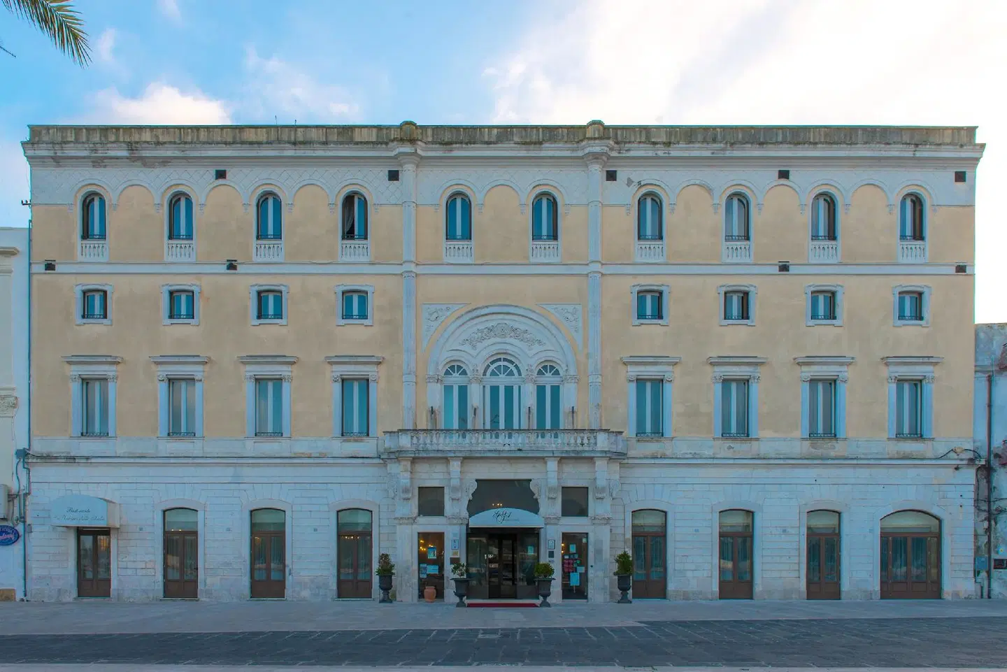 Grande Albergo Internazionale EXTERIOR