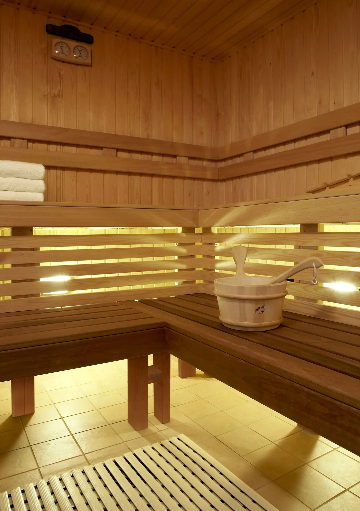 Holiday Inn Express & Suites Montreal Airport by IHG HEALTH_BEAUTY