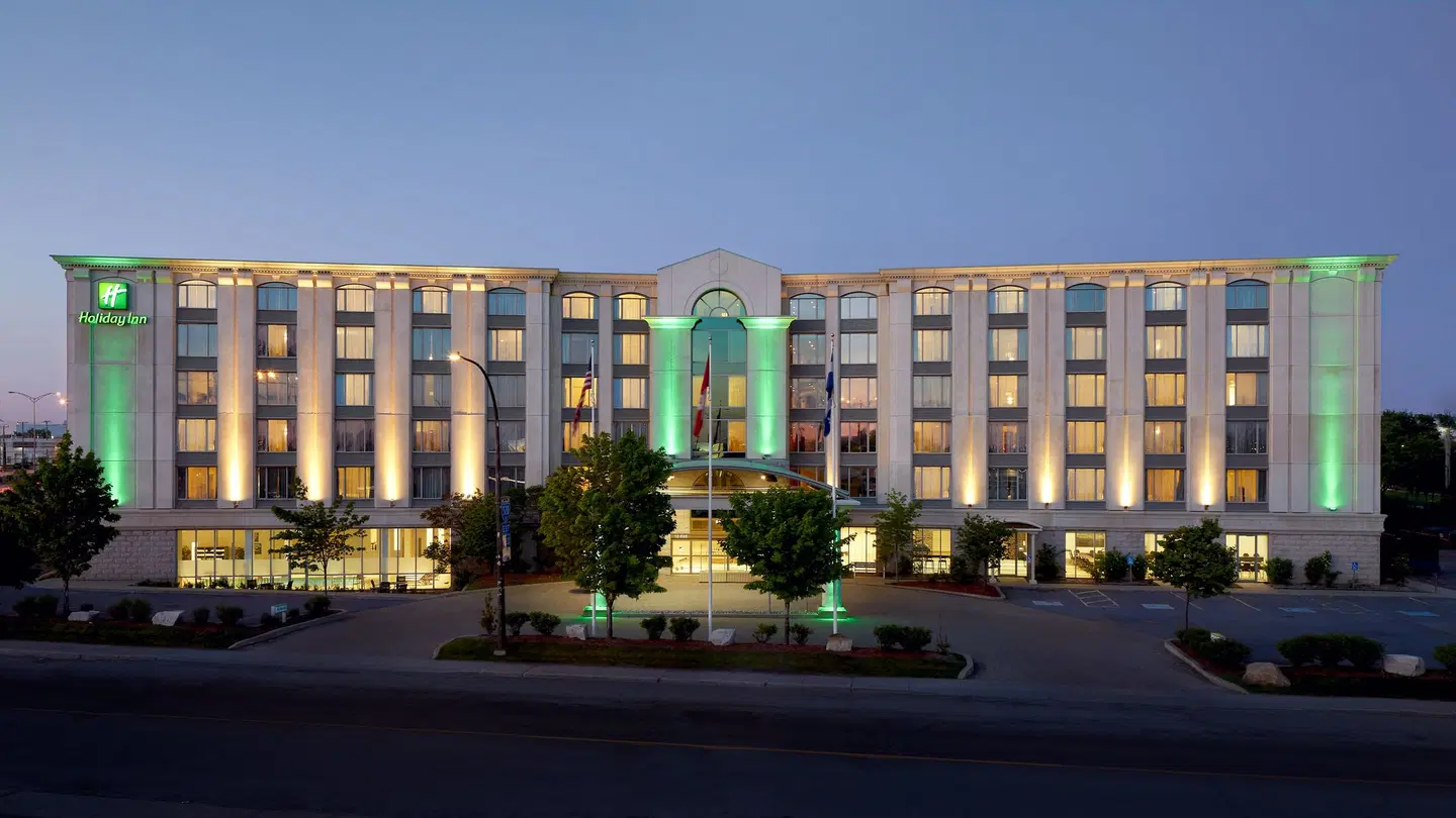 Holiday Inn Express & Suites Montreal Airport by IHG EXTERIOR