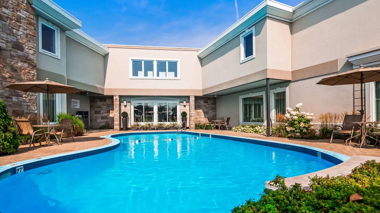 Best Western Premier Hotel L'Aristocrate OUTDOOR_POOL