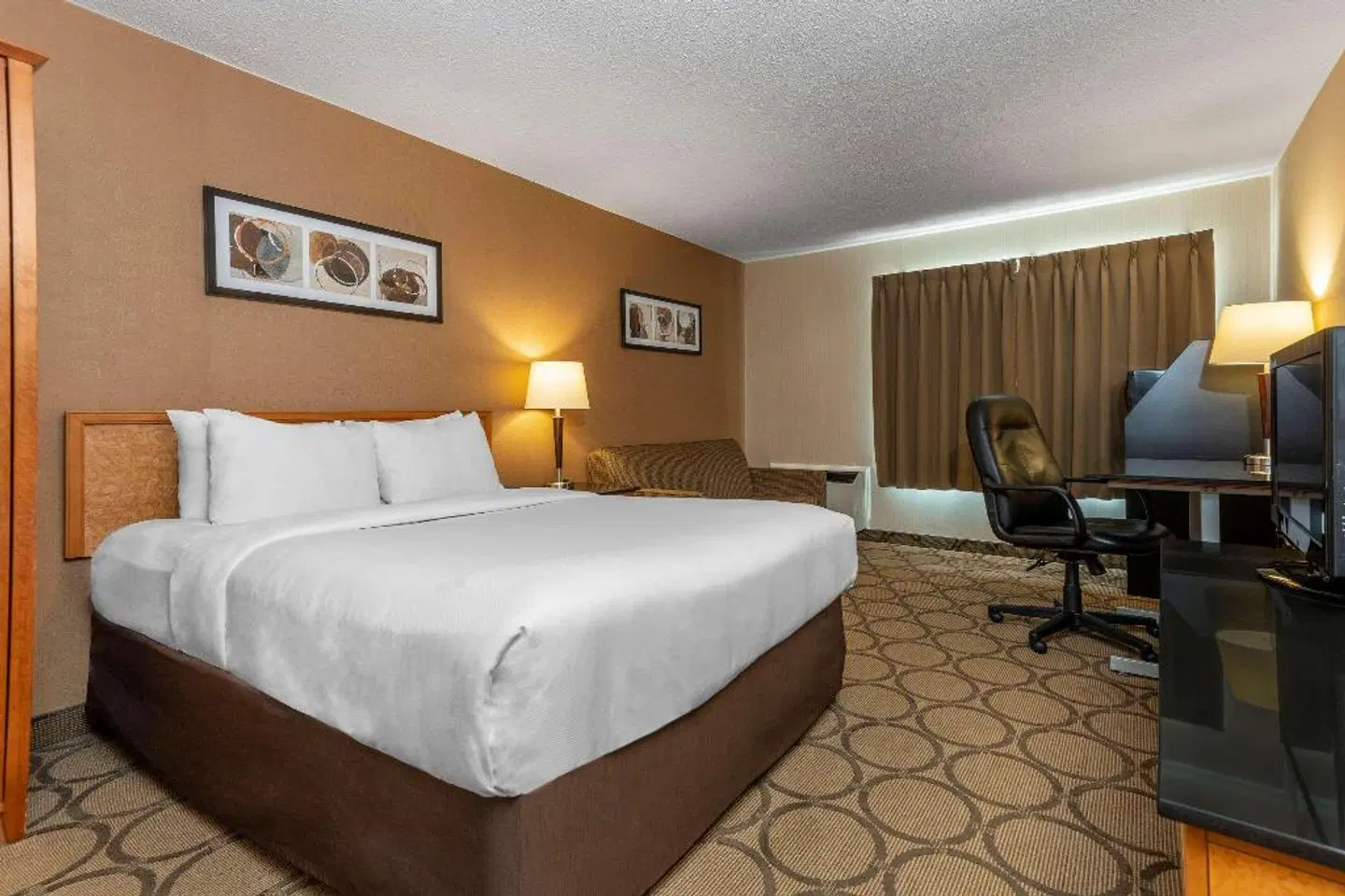 Comfort Inn Thetford Mines ROOM_EXAMPLE