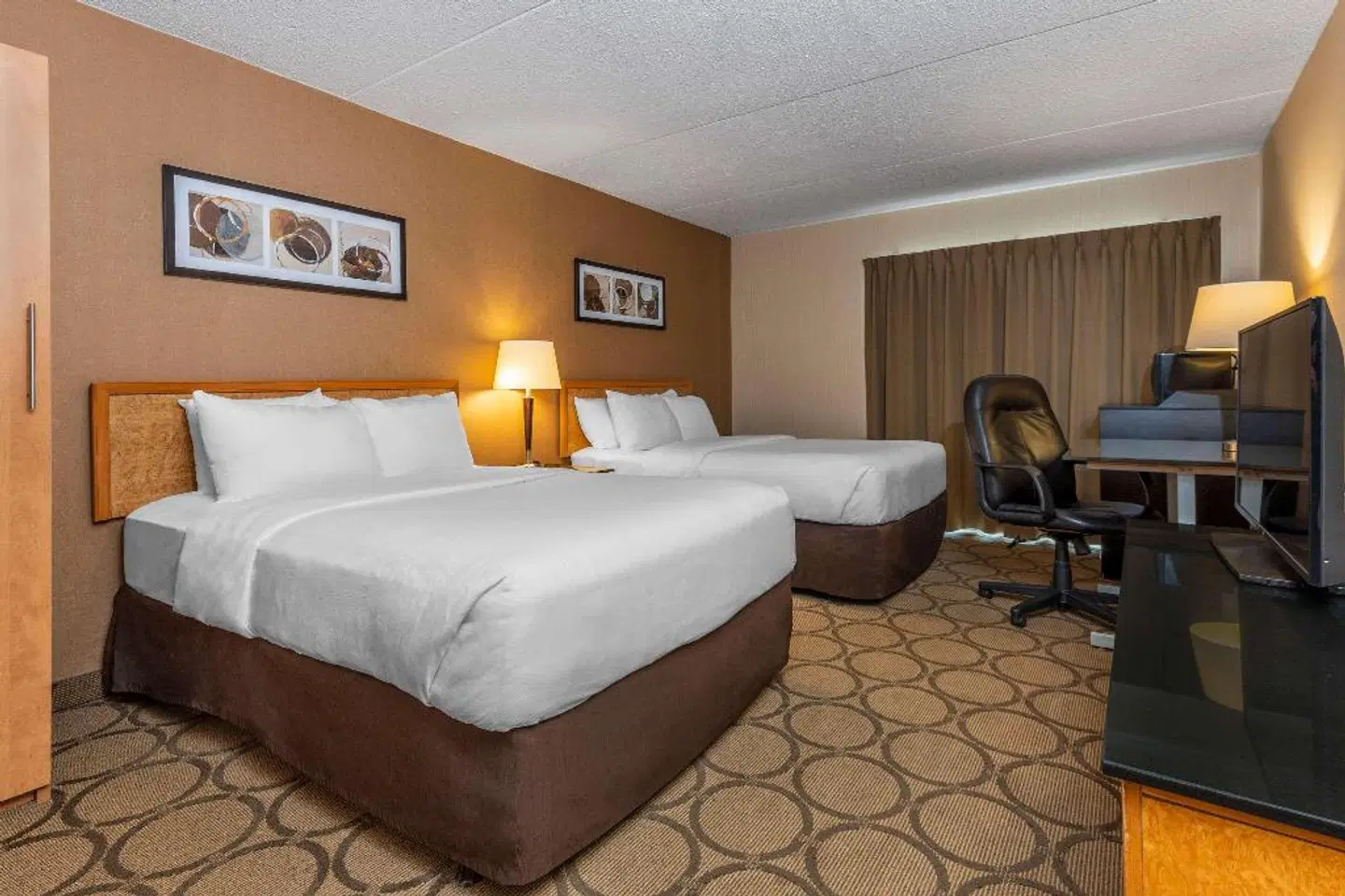 Comfort Inn Thetford Mines ROOM_EXAMPLE