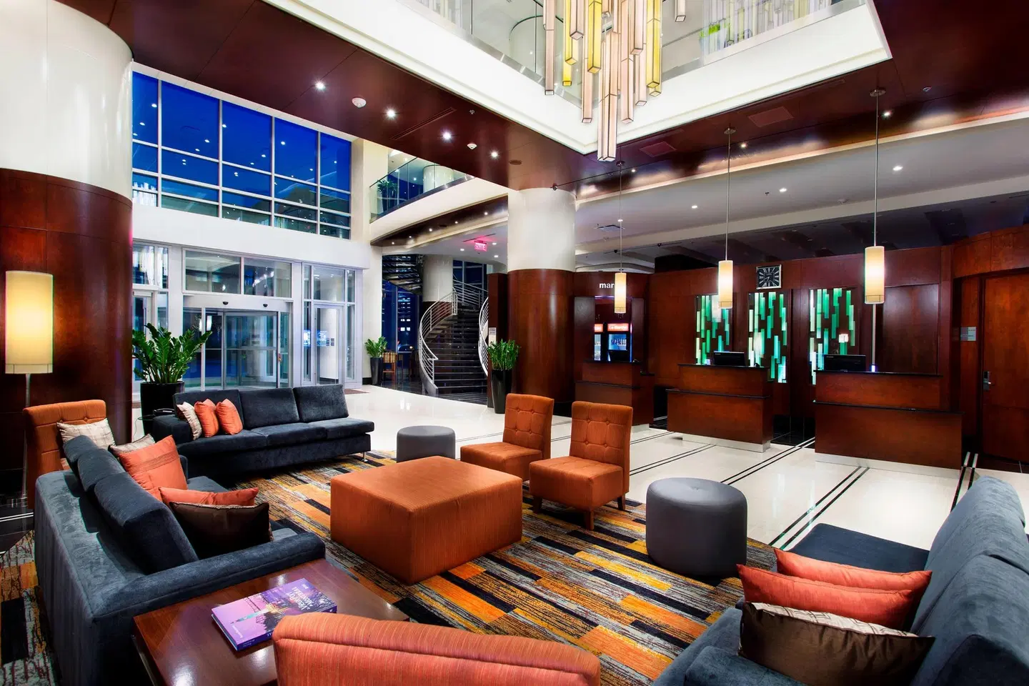 Courtyard by Marriott Montreal Downtown LOUNGE_LOBBY