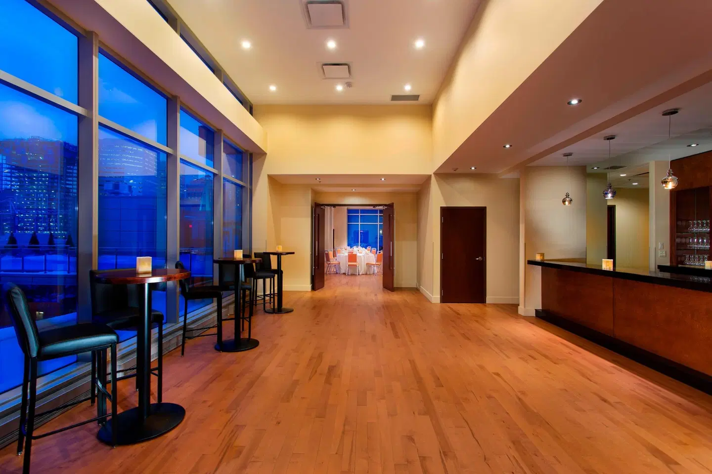 Courtyard by Marriott Montreal Downtown LOUNGE_LOBBY
