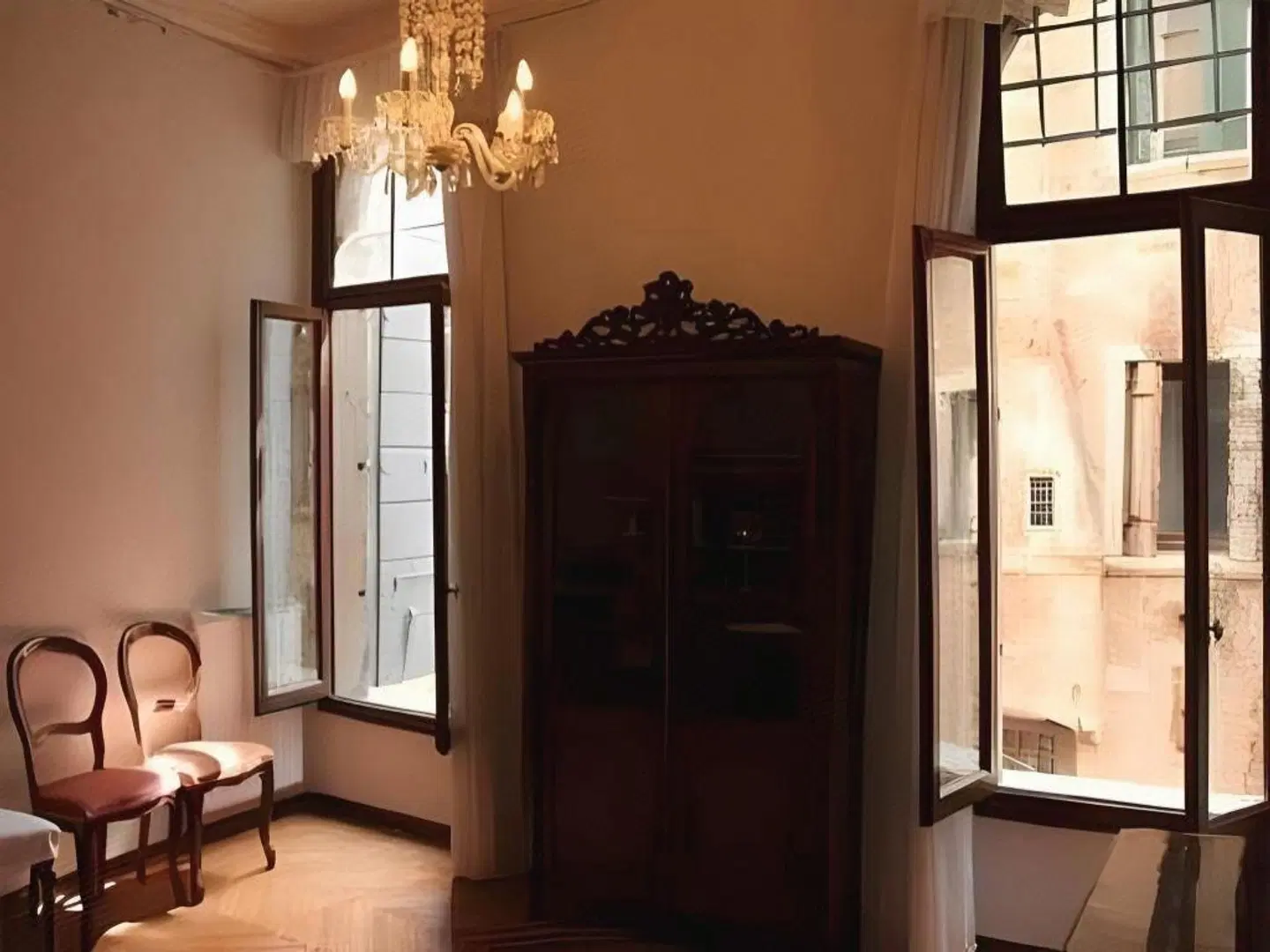 Friendly Venice ROOM_EXAMPLE