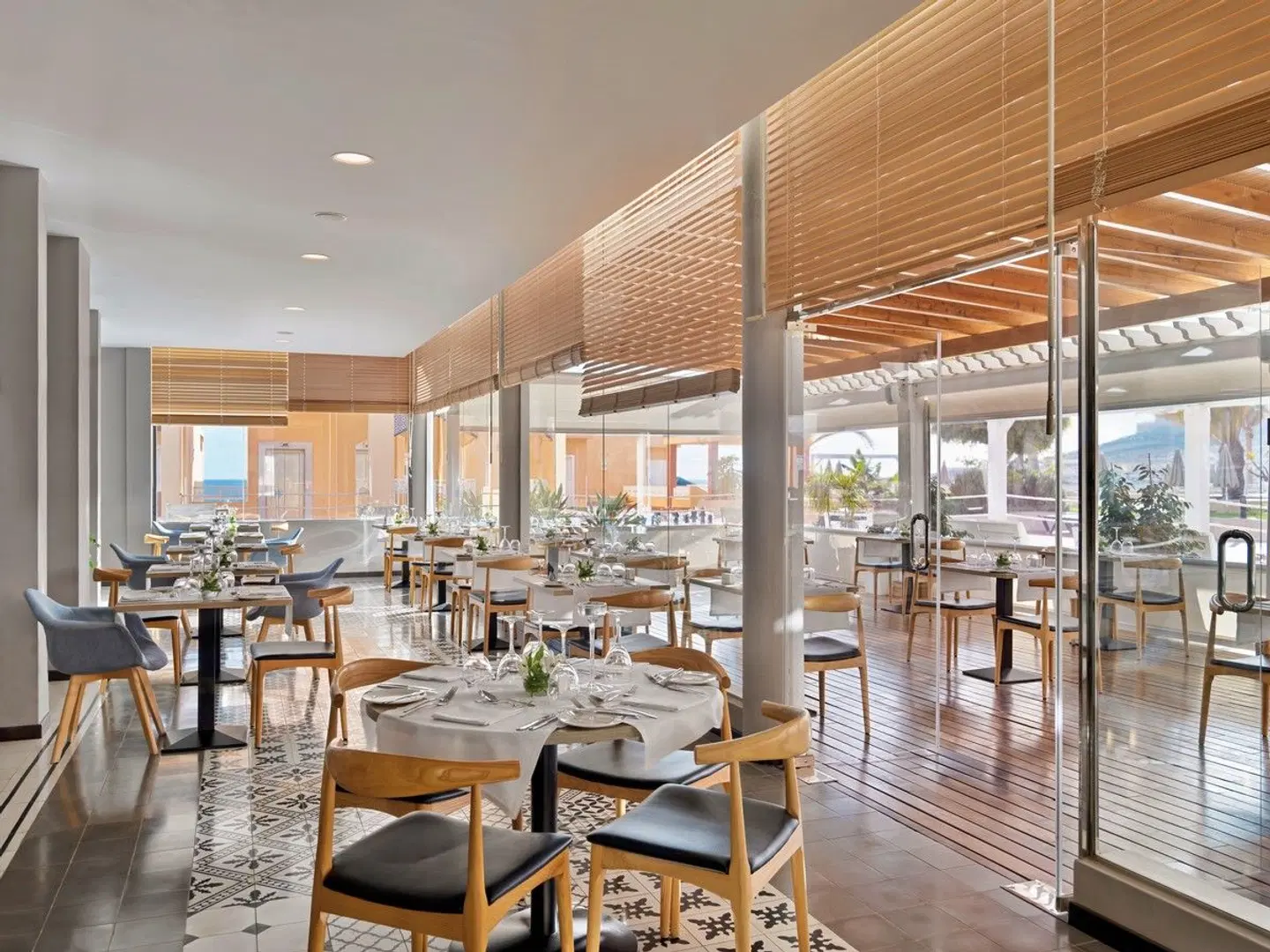 H10 Playa Esmeralda Restaurant