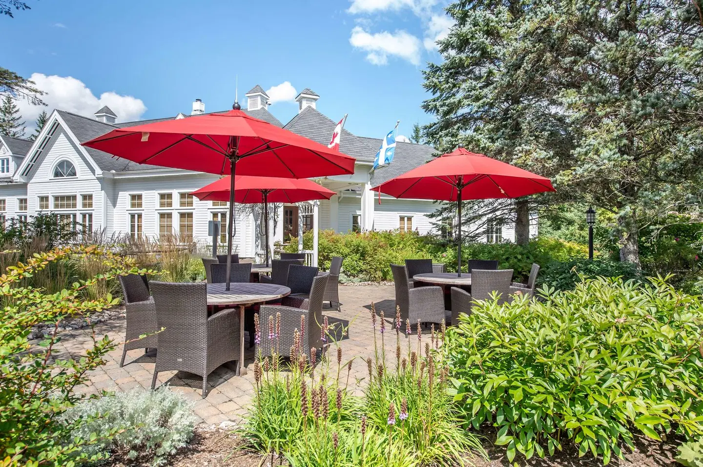 Hilton Grand Vacations Club Tremblant Canada EXTERIOR