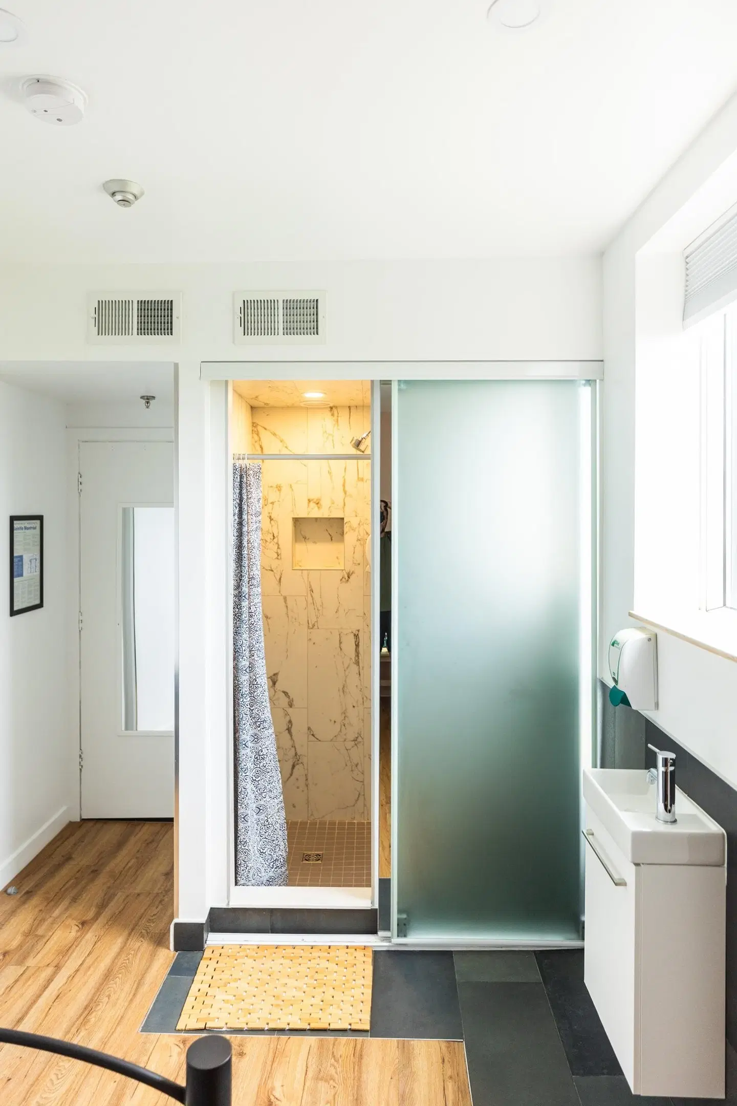 Auberge Saintlo Montréal ROOM_EXAMPLE