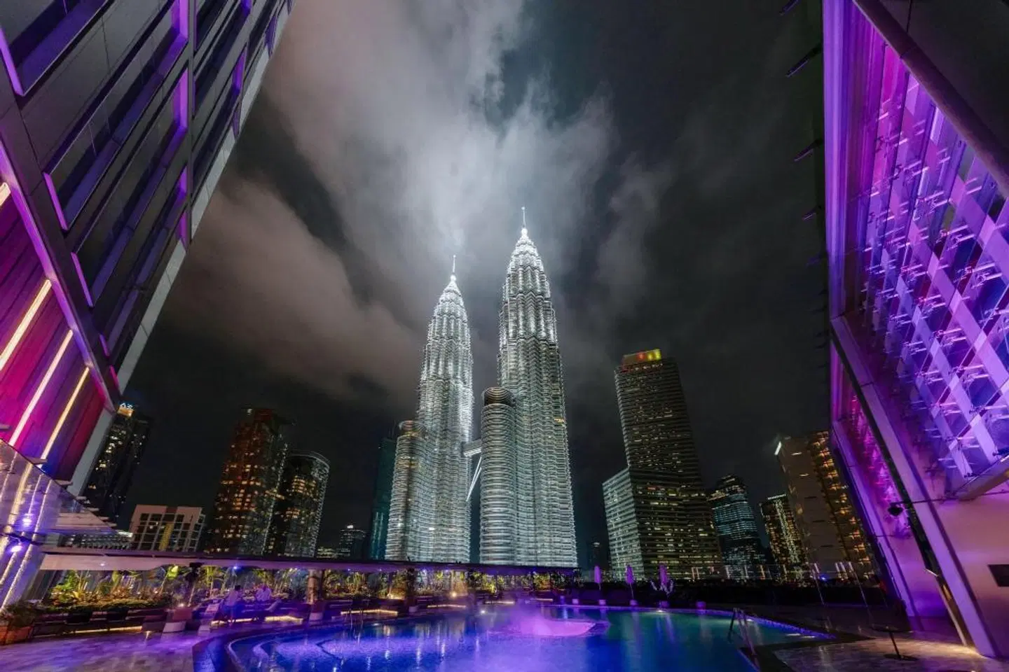 W Kuala Lumpur OUTDOOR_POOL