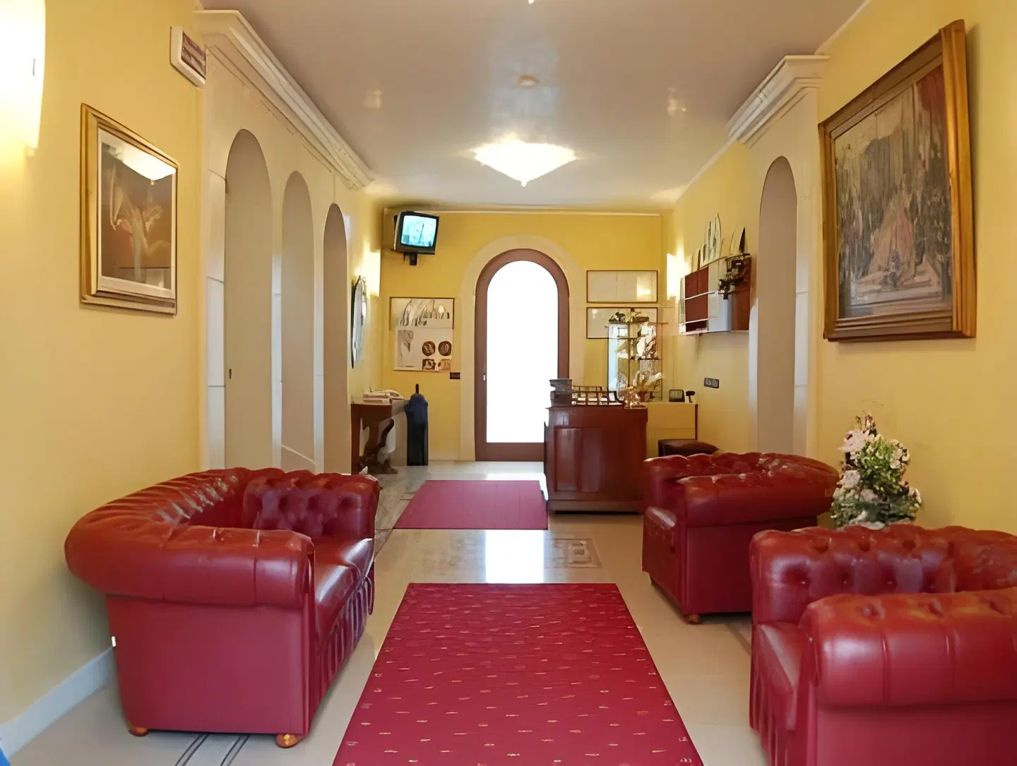 Cris LOUNGE_LOBBY