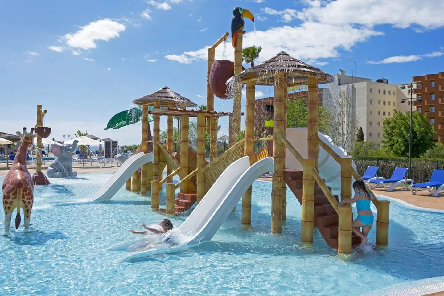 HSM Canarios Park OUTDOOR_POOL