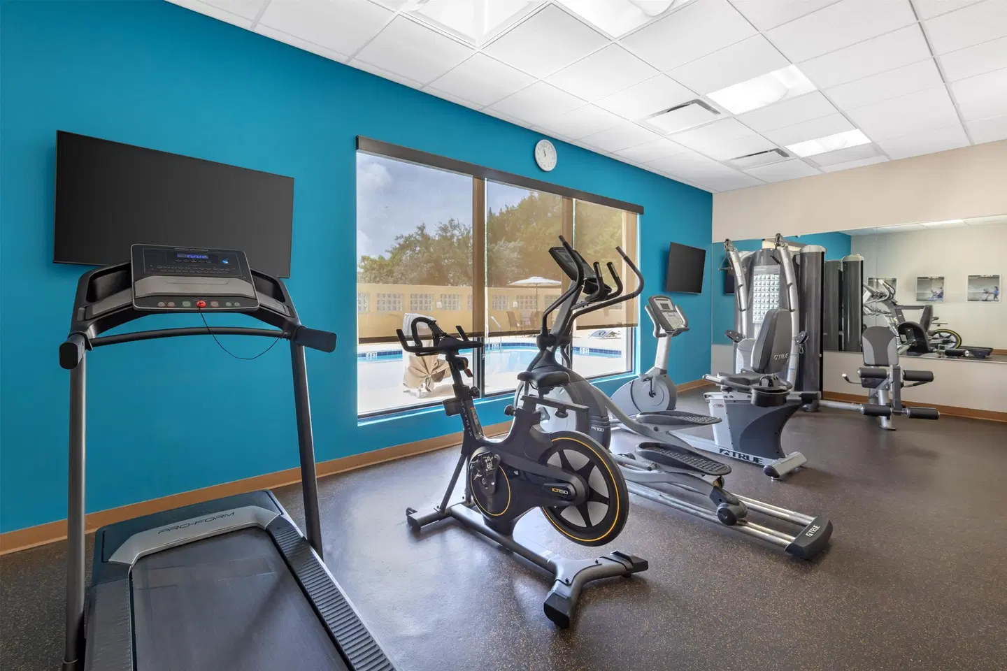 Best Western Plus Kendall Airport Hotel & Suites SPORTS_AND_LEISURE