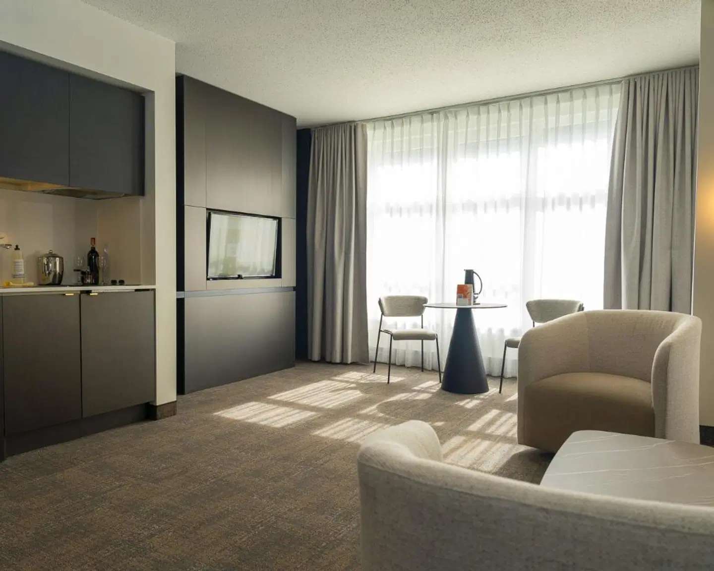 Le Saint-Sulpice Hotel Montreal ROOM_EXAMPLE