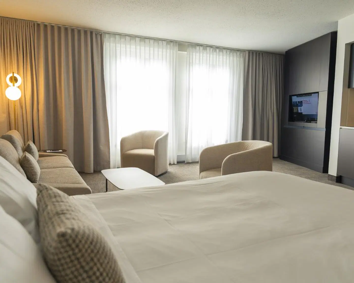 Le Saint-Sulpice Hotel Montreal ROOM_EXAMPLE