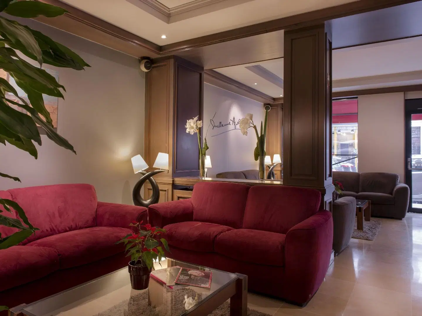 Apollinaire LOUNGE_LOBBY