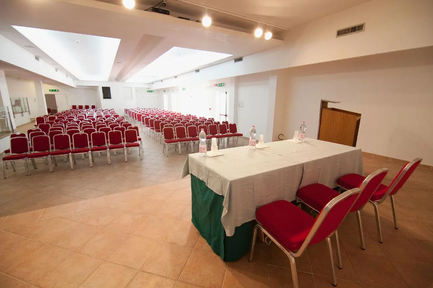 Club Esse Roccaruja Konferenz