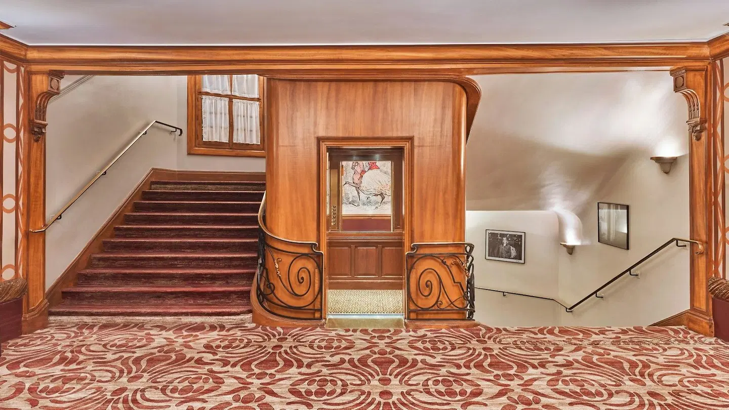 Normandy Barriere ROOM_EXAMPLE
