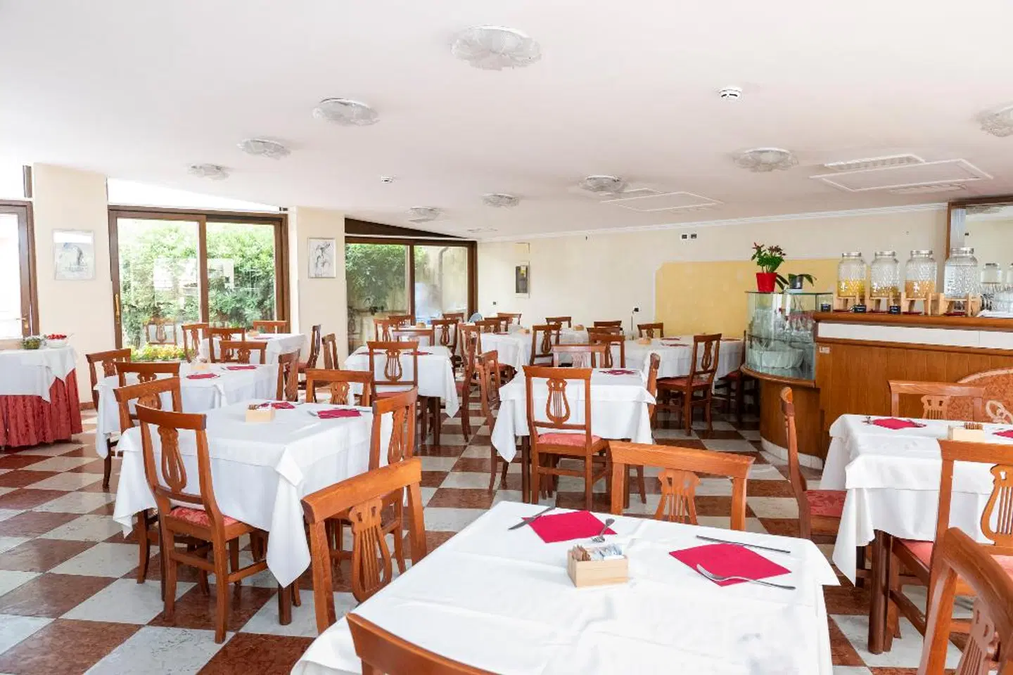 Russo Palace Restaurant