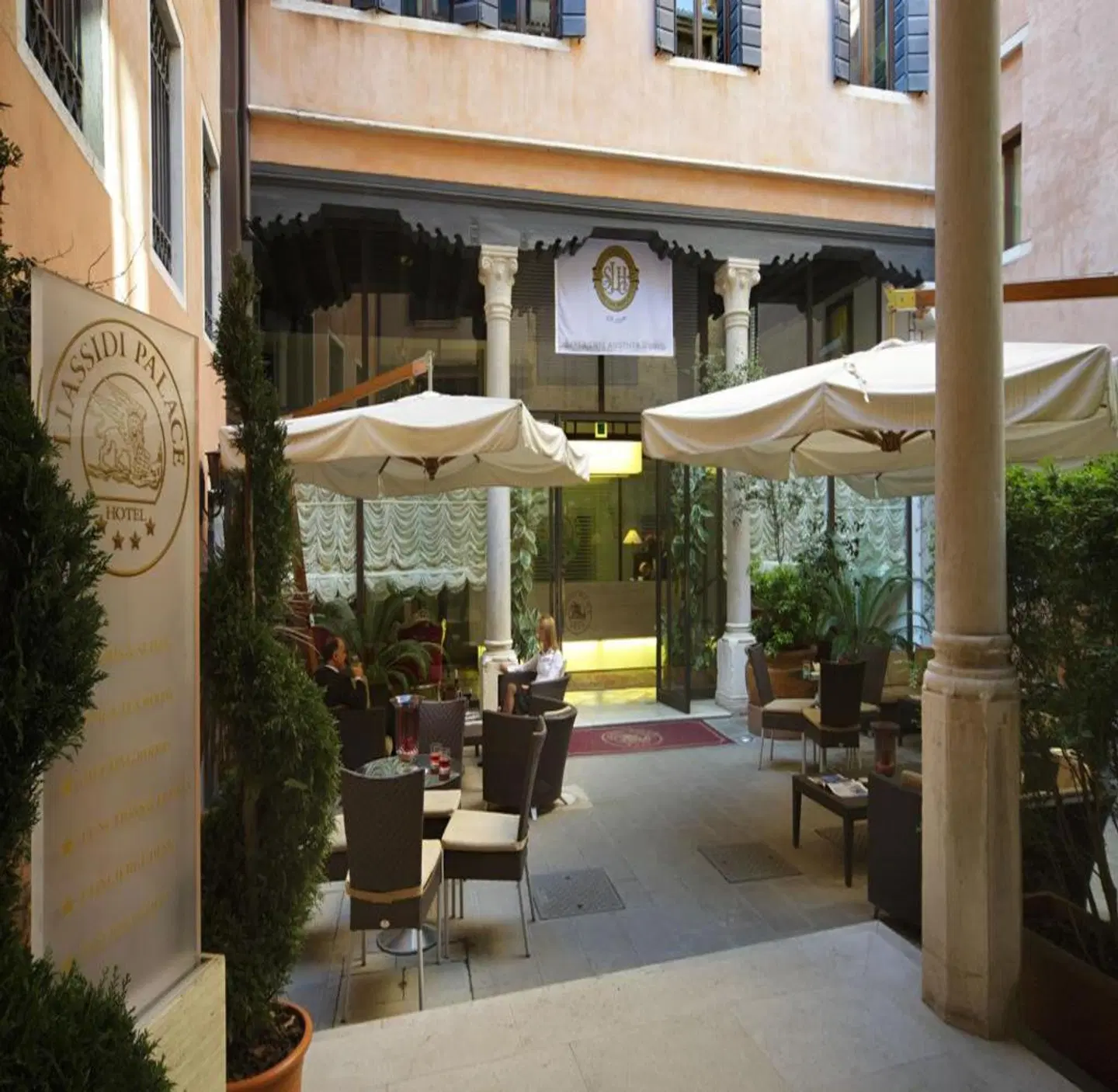 Liassidi Palace EXTERIOR