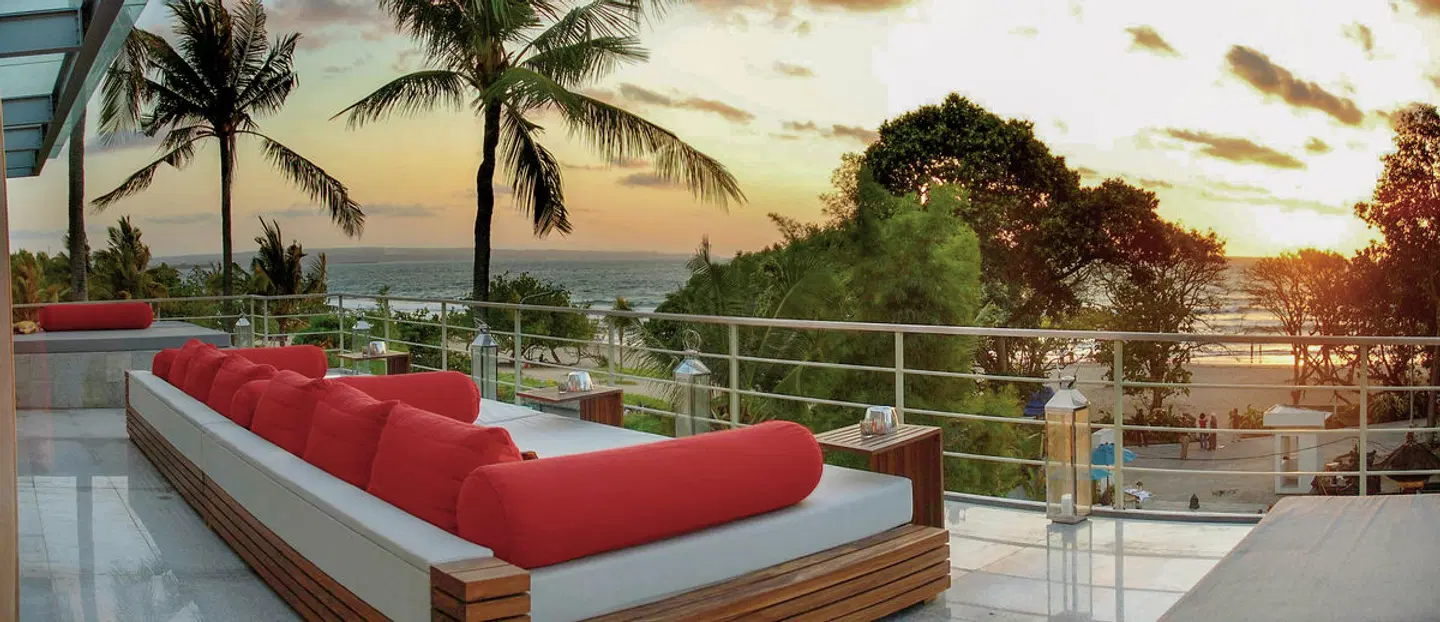 Away Bali Legian Camakila (ab dem 1.9.26 Sono Belle Bali Legian) Terrasse