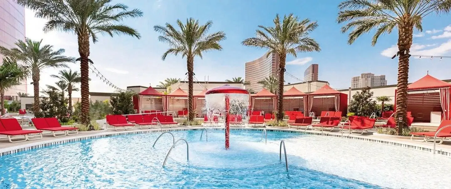 Conrad Las Vegas at Resorts World OUTDOOR_POOL