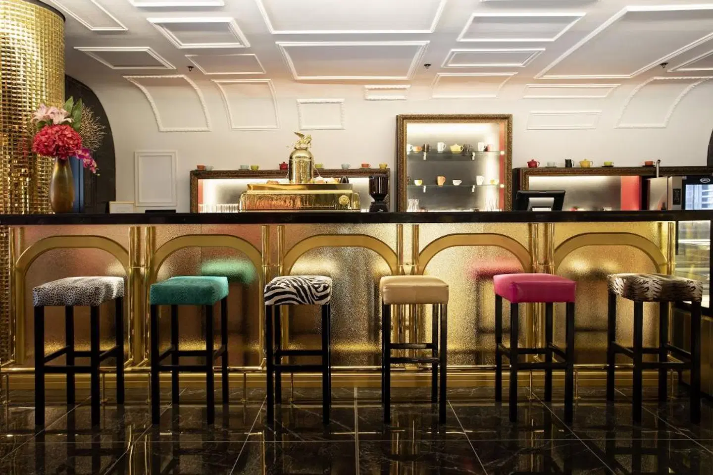 Hotel Sky Cape Town Bar