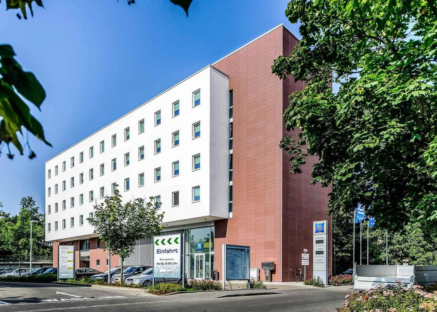 ibis budget Augsburg City EXTERIOR