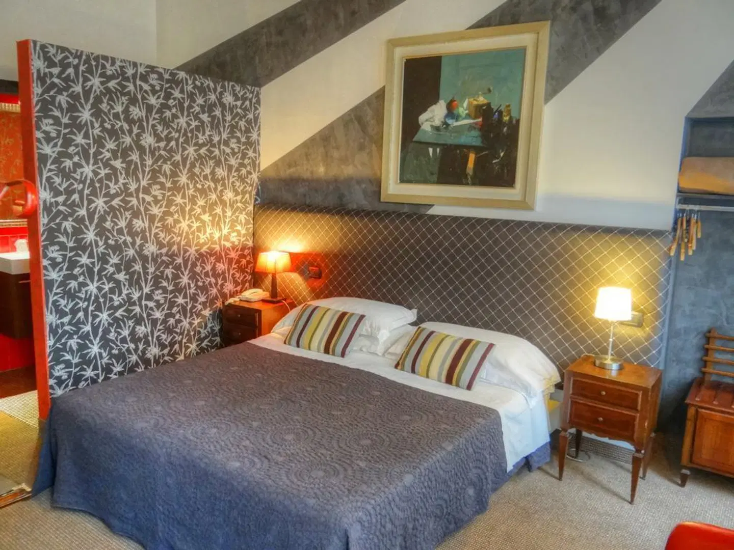 Scalzi ROOM_EXAMPLE