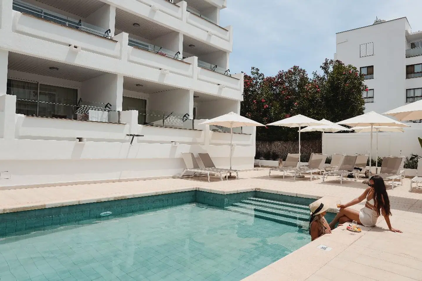 Hoposa Pollensamar OUTDOOR_POOL