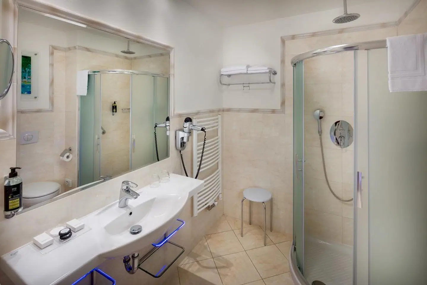 Ensana Health Spa Hotel Hvezda Badezimmer