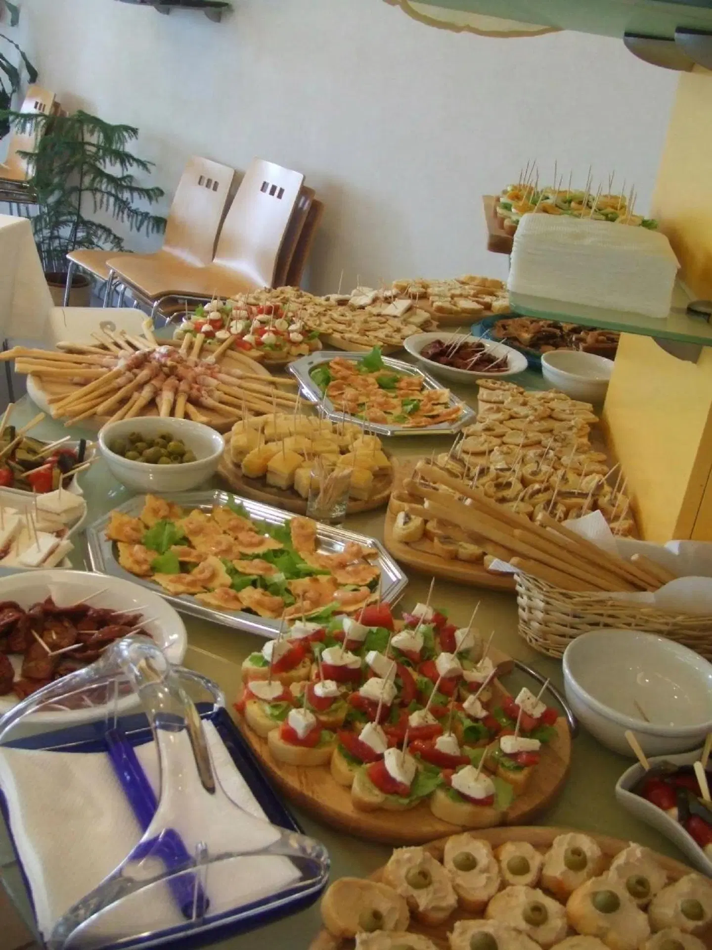 Dama Hotel Restaurant