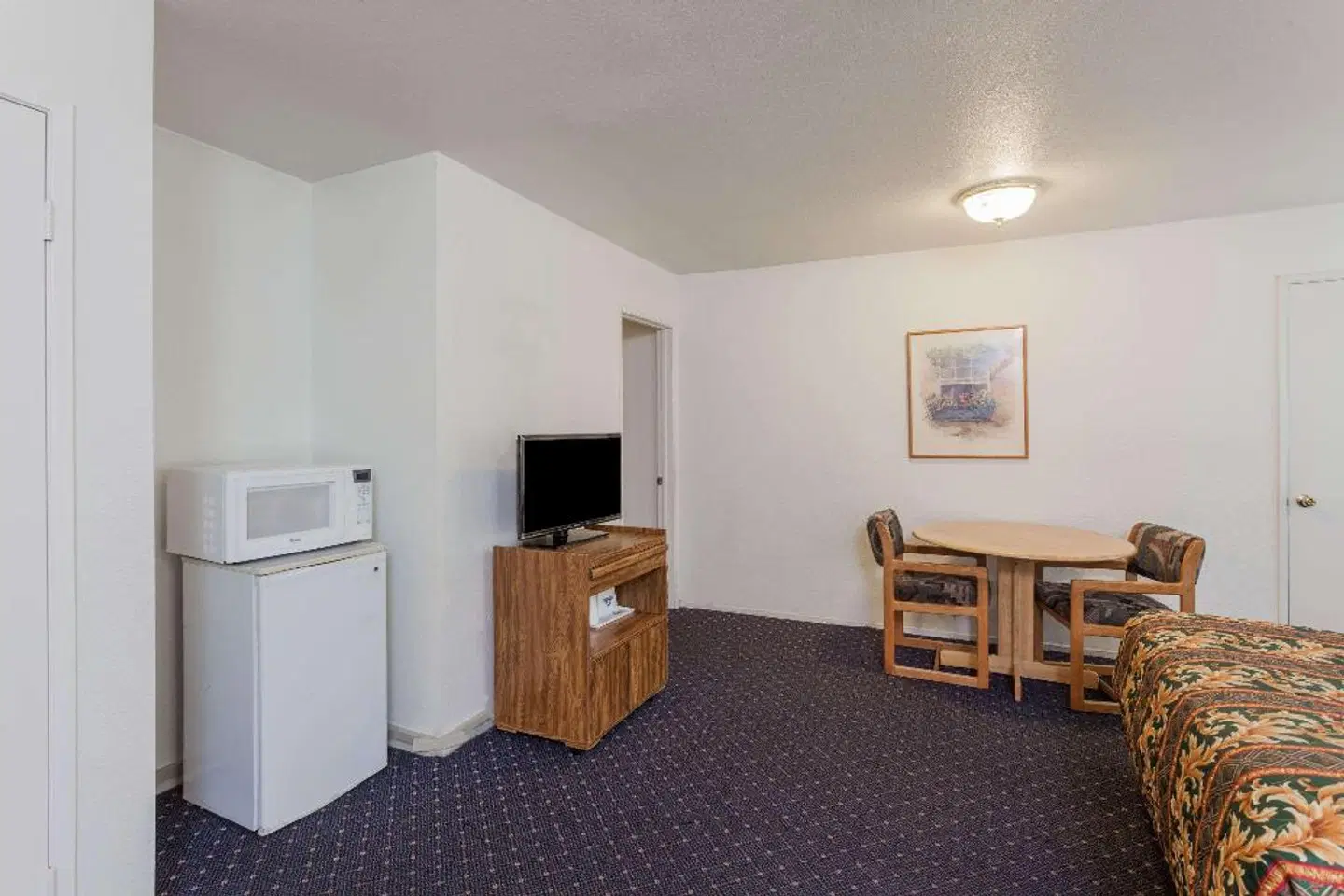 Days Inn by Wyndham Anaheim West ROOM_EXAMPLE