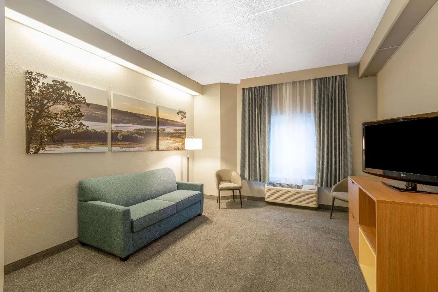 Days Inn by Wyndham Eagan Minnesota Near Mall of America ROOM_EXAMPLE