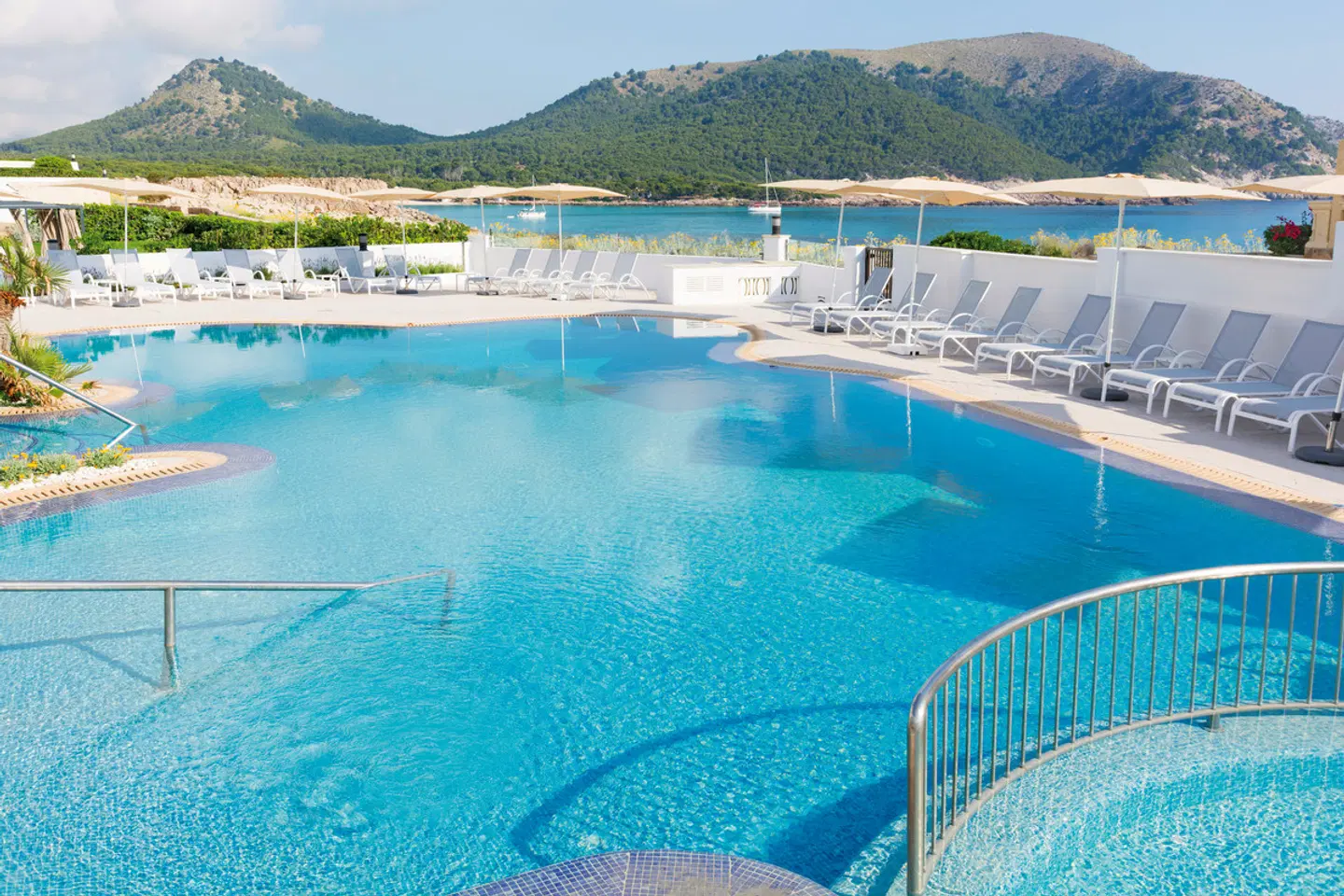 HSM Regana OUTDOOR_POOL