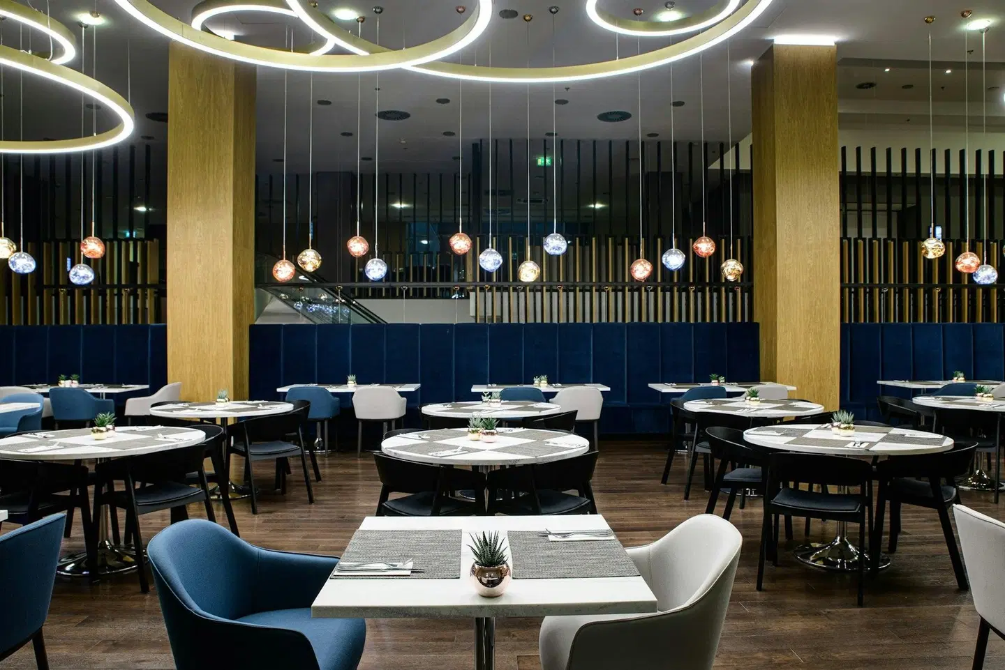 Courtyard by Marriott Warsaw Airport Bar
