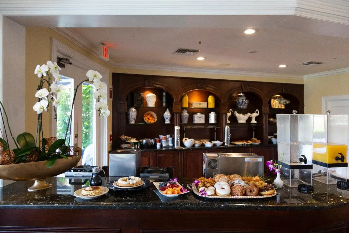 Inn at Pelican Bay Restaurant
