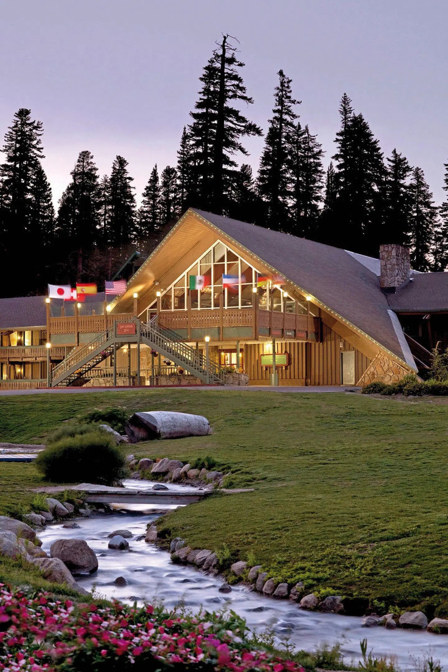 Mammoth Mountain Inn EXTERIOR