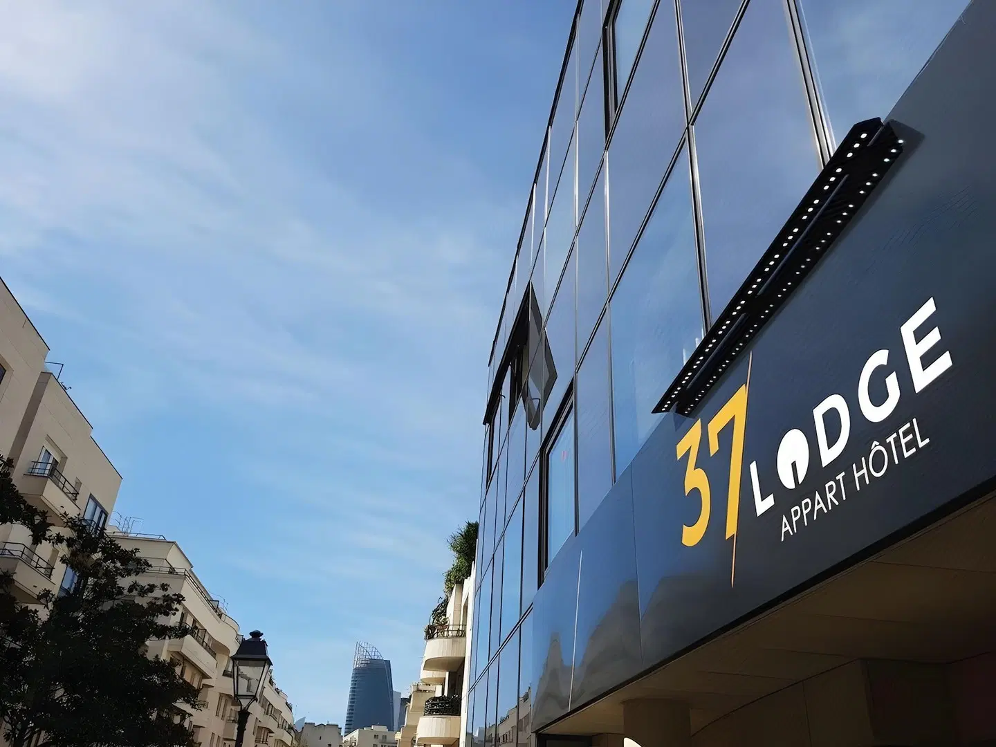 37 Lodge La Défense Courbevoie EXTERIOR