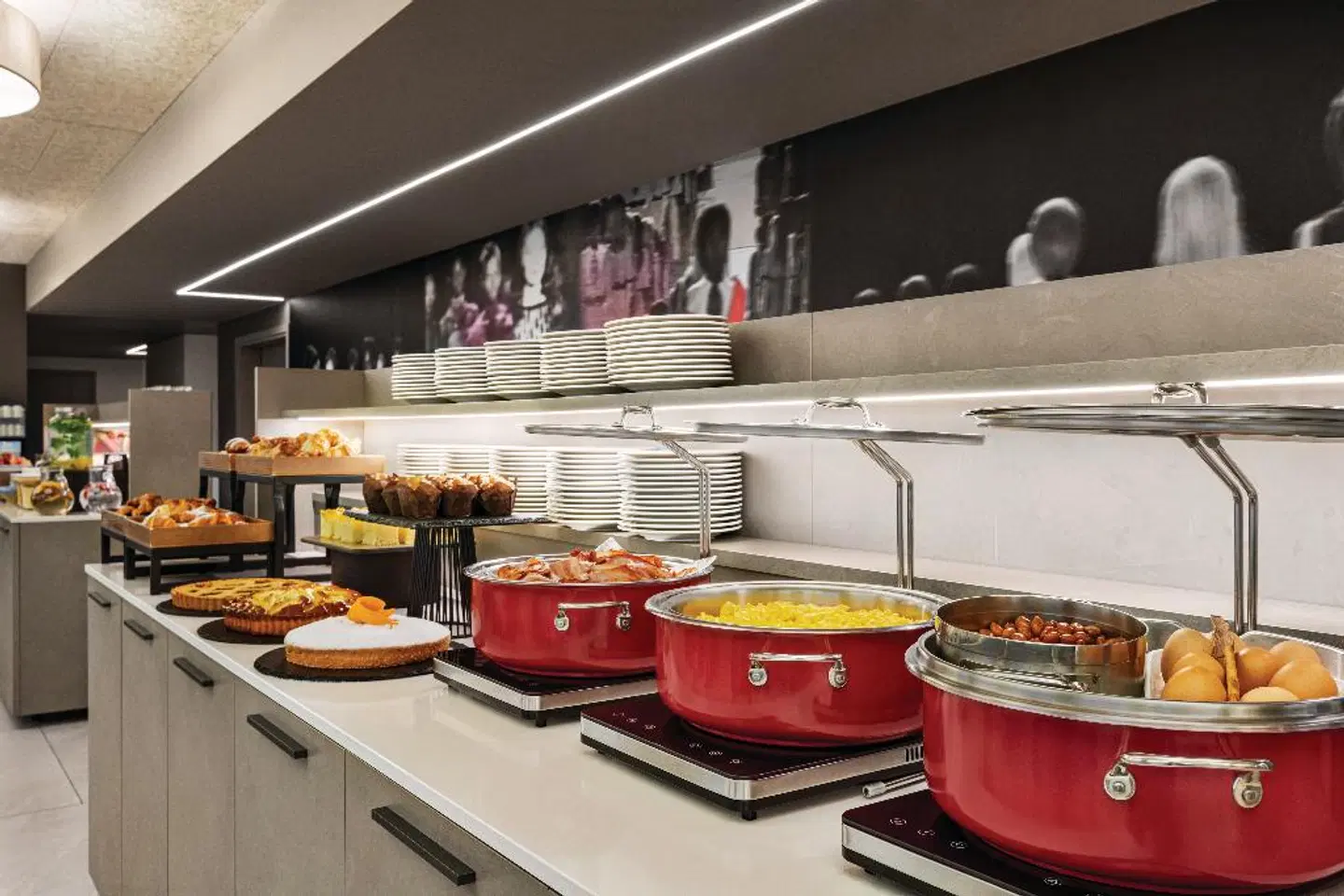 Amedia Milan Bar
