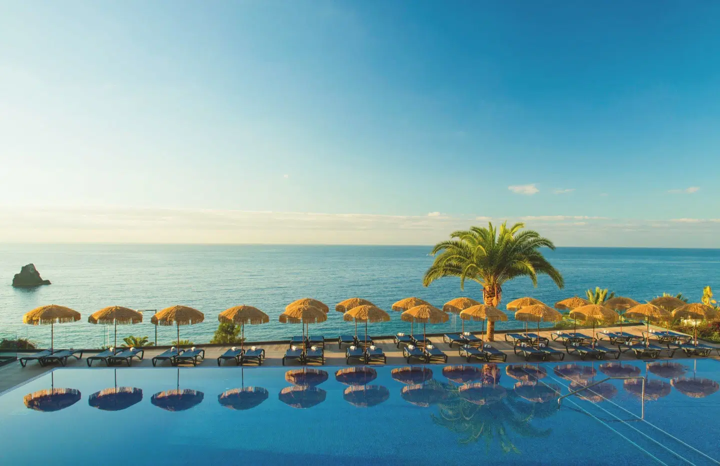 Baia Azul OUTDOOR_POOL