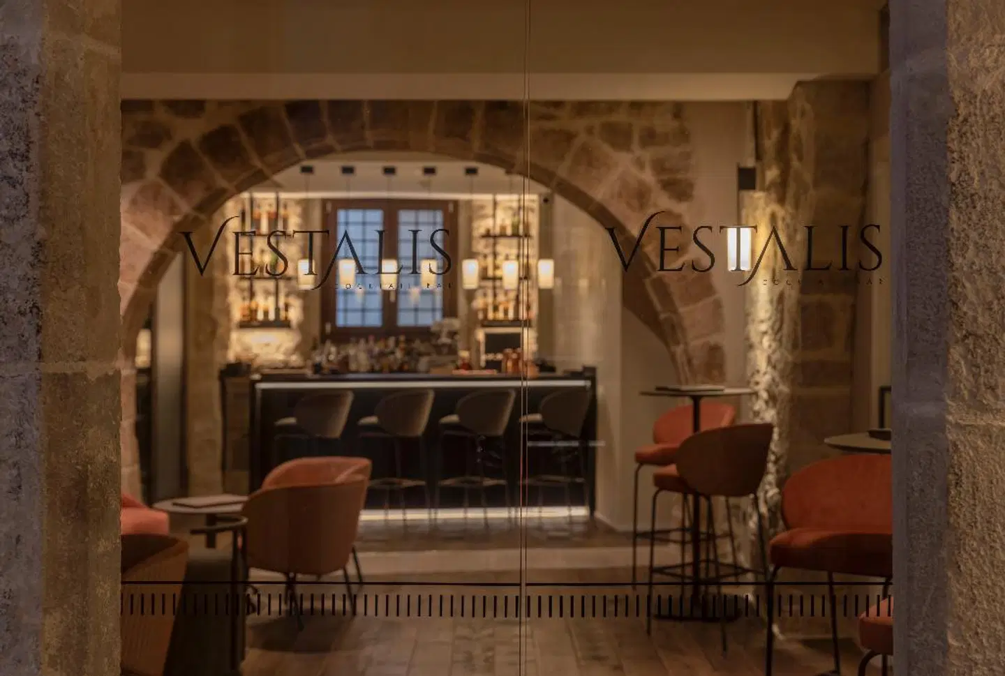 Gran Hotel Barcino Bar