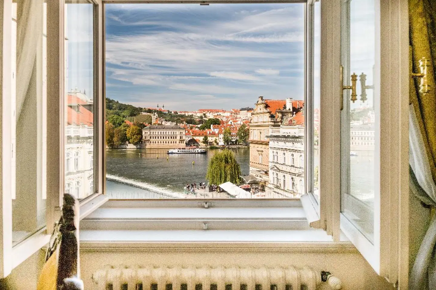 Charles Bridge Palace Terrasse