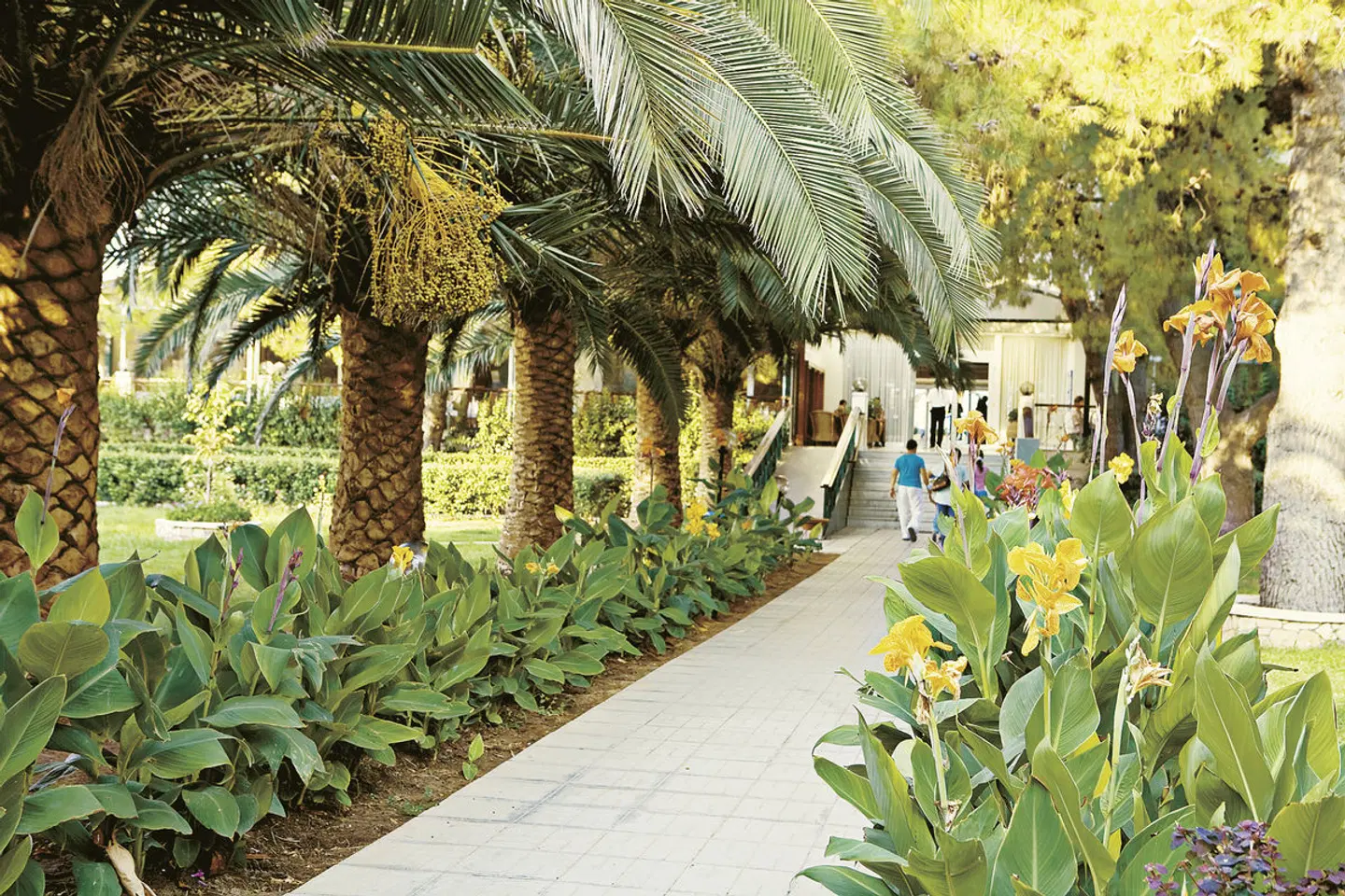 Portes Beach Garten