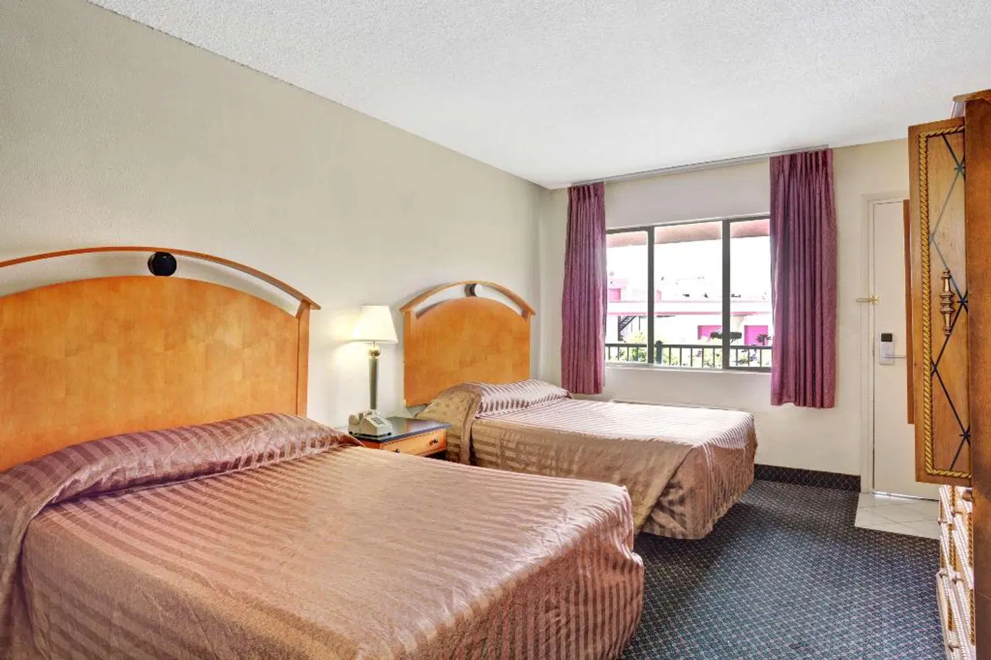 Travelodge by Wyndham Las Vegas ROOM_EXAMPLE