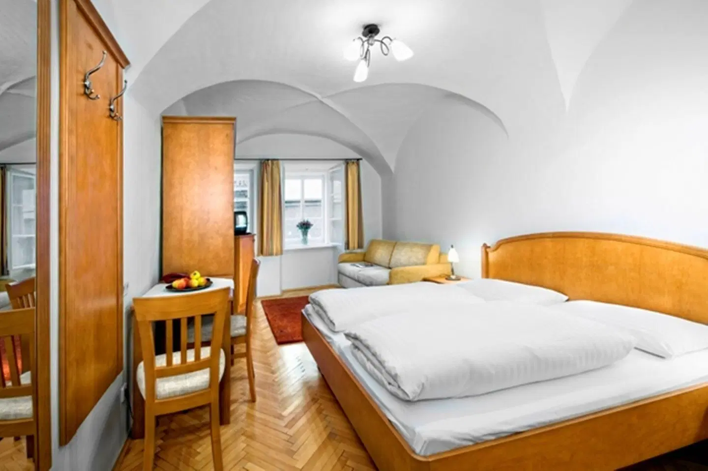Hotel Krone 1512 ROOM_EXAMPLE