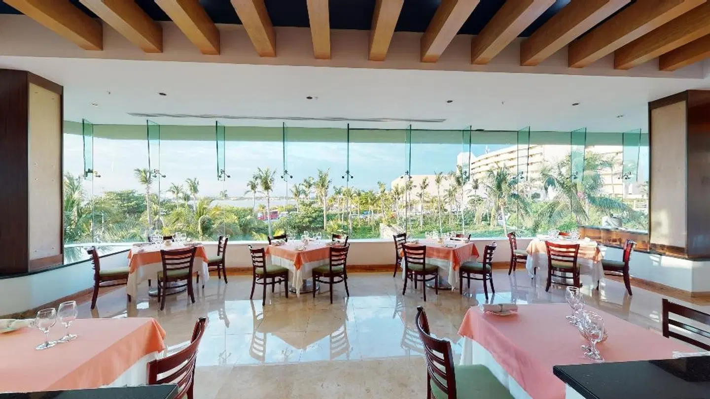Grand Park Royal Cancún Restaurant
