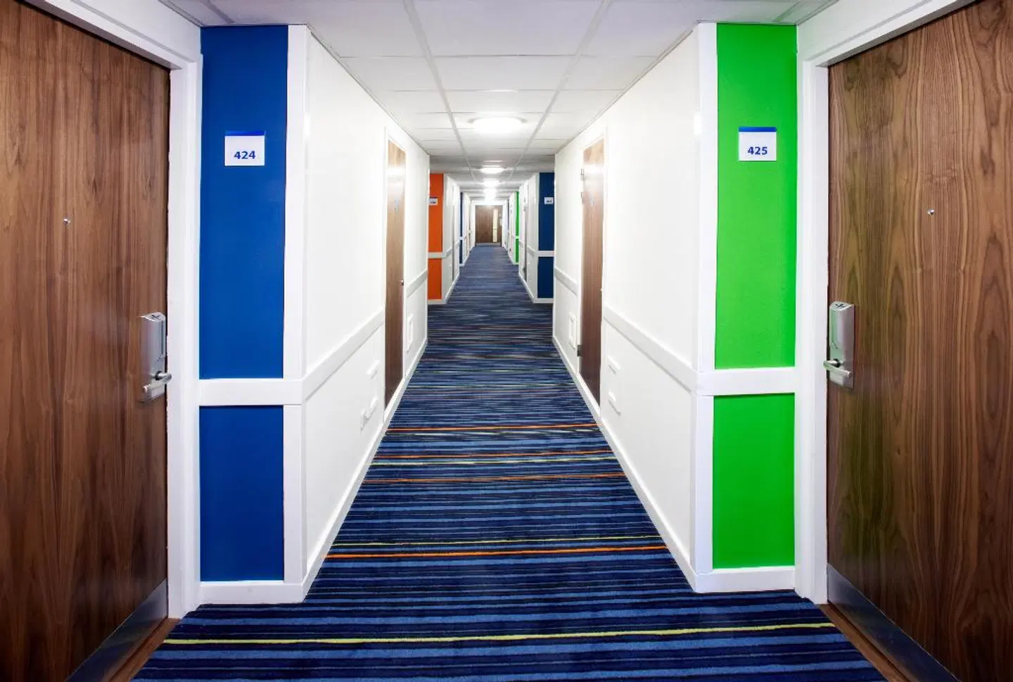 Holiday Inn Express London - City by IHG LOUNGE_LOBBY